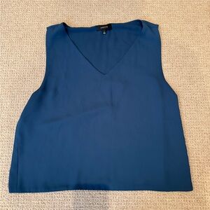 Babaton Women's Blue V-Neck Tank Top